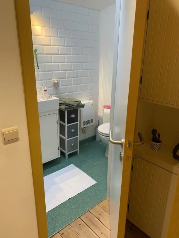 Bedroom and small private bathroom