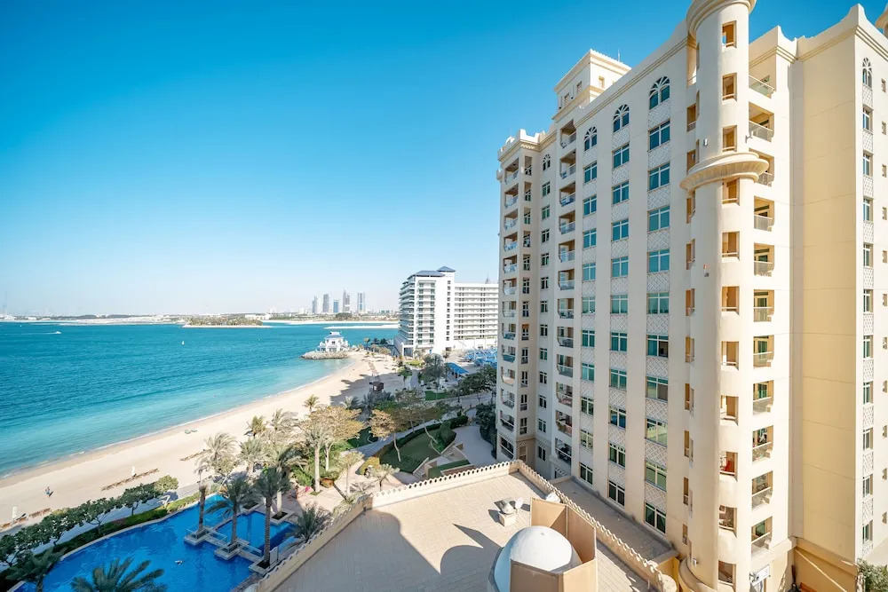 Luton Vacation Shoreline Sea View Apart