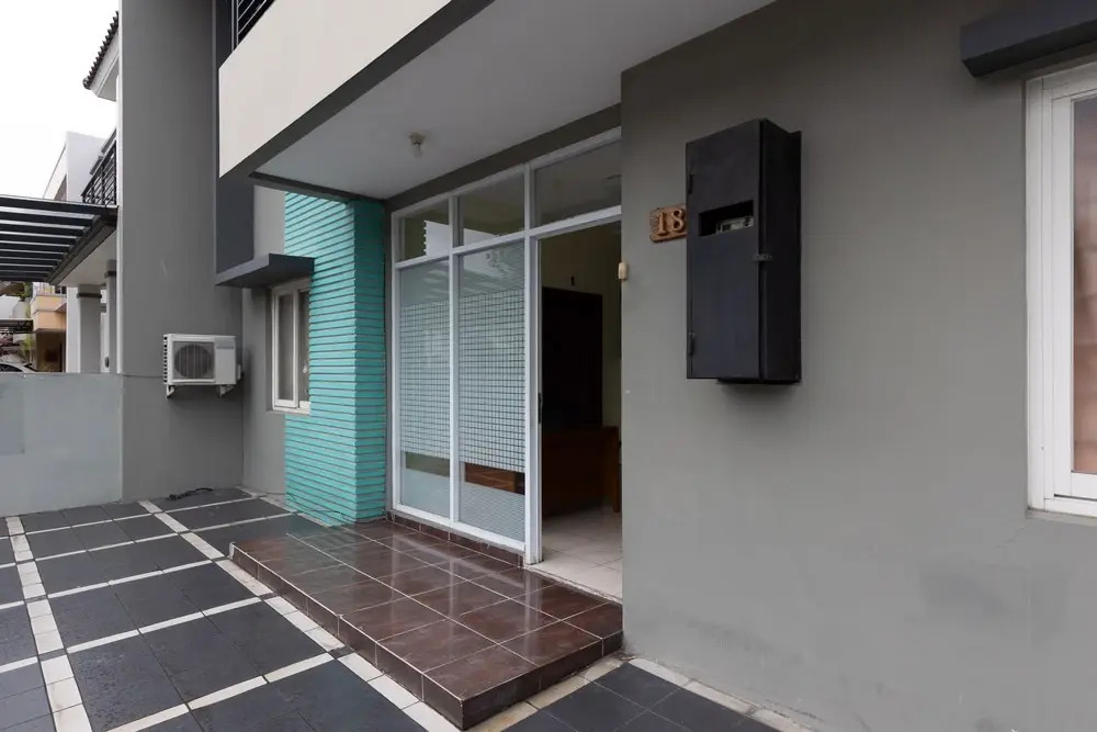 Urbanview Bromo 18 Homestay Karawaci
