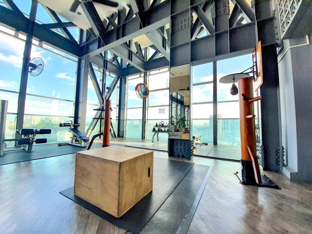 Verve Suite KL Designer Apt by BeeStay