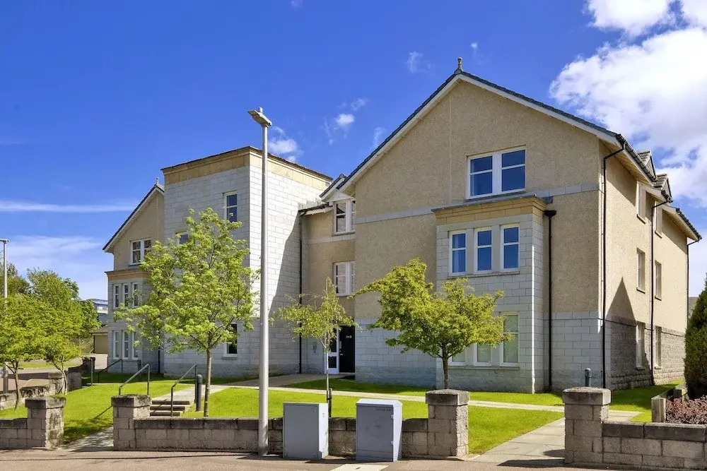 Contemporary Apartment Close to Aberdeen City Centre