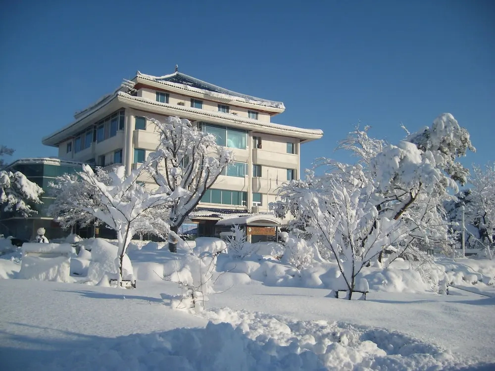 Cheoksan Hot Spring