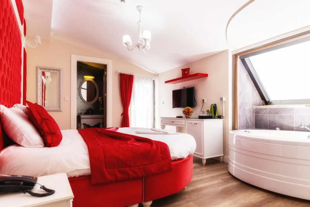 Microyal Hotel