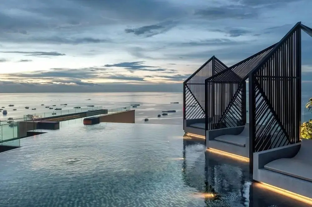 Maxhome at Edge Central Pattaya