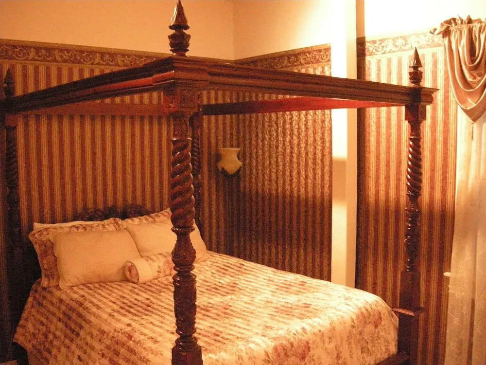 Hines Mansion