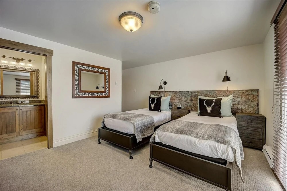 Coopers Collection 35 - Resort Plaza 5061