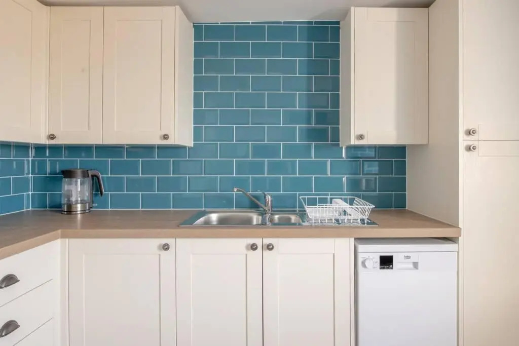 Rooftop Retreat - 2 Double Beds W/ Stunning Views (Adults Only)