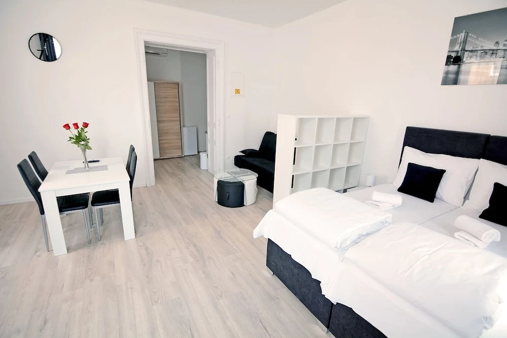 Virtus Apartments and Rooms with Free Private Parking