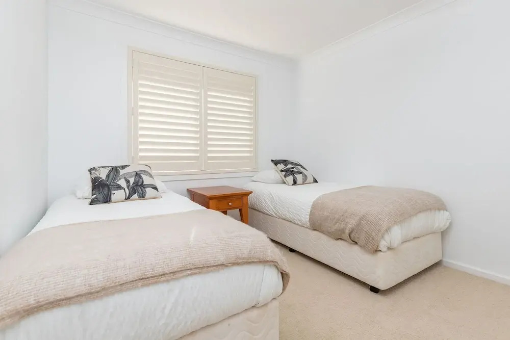 Lakeview Crescent 11
