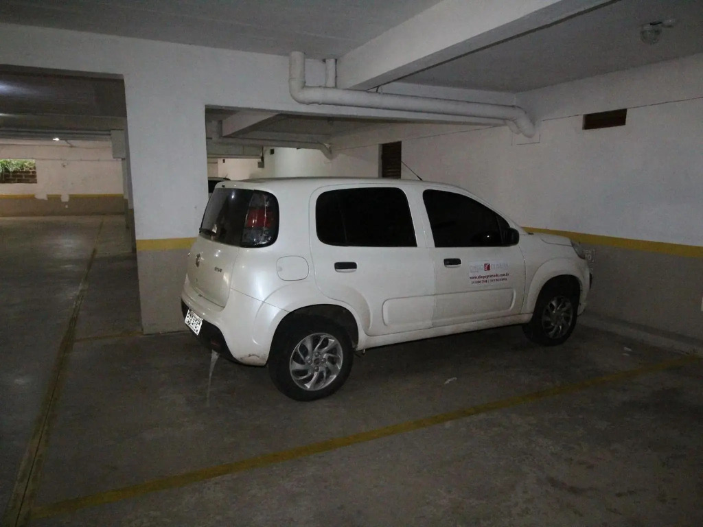 400 metros, Rua Coberta Centro - Villa Di Pietro 404