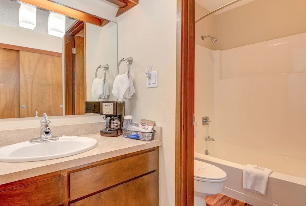 Inn at Otter Crest