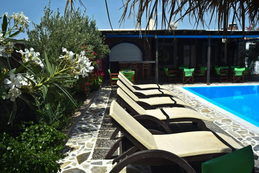 Holiday Beach Resort Santorini