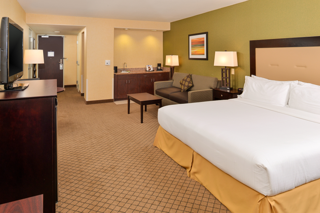 Holiday Inn Express Sacramento Airport Woodland by IHG