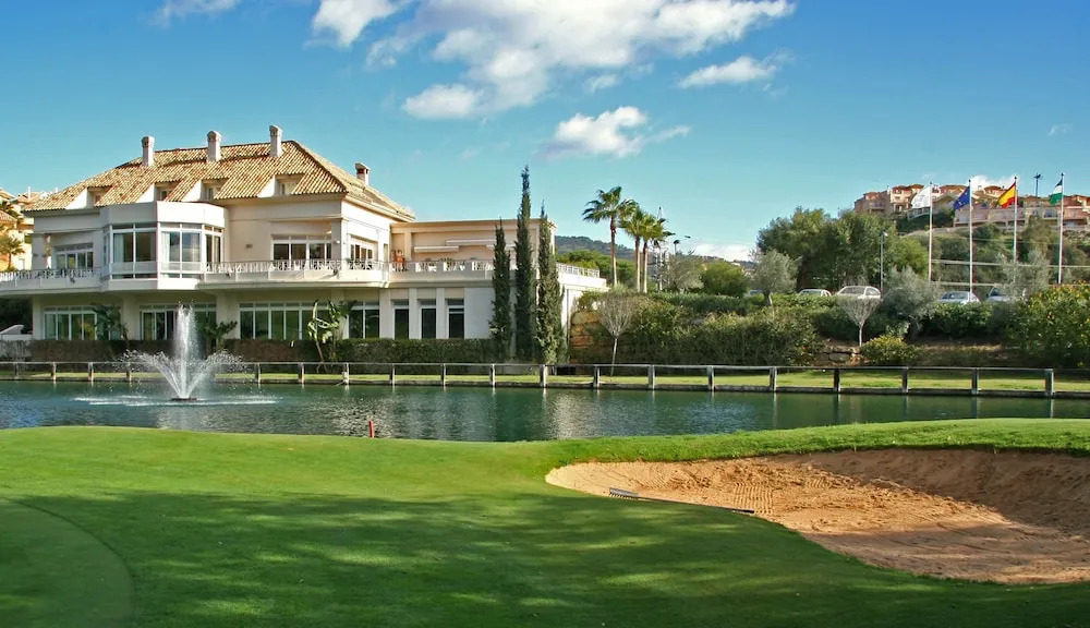 Elviria Hills Living