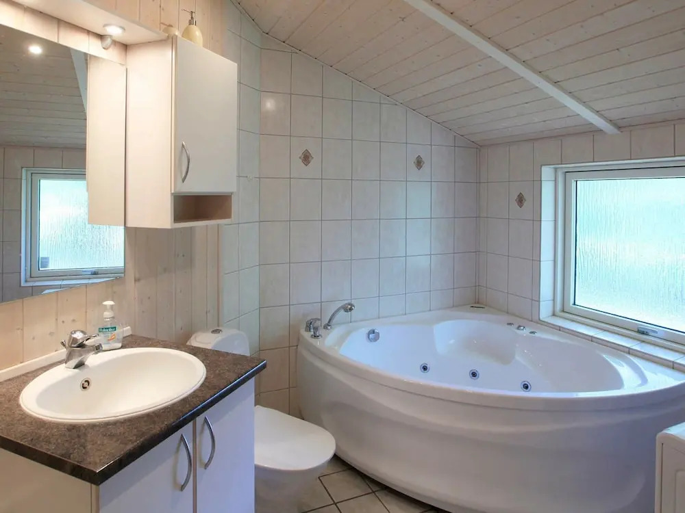 5 person holiday home in Gilleleje-By Traum