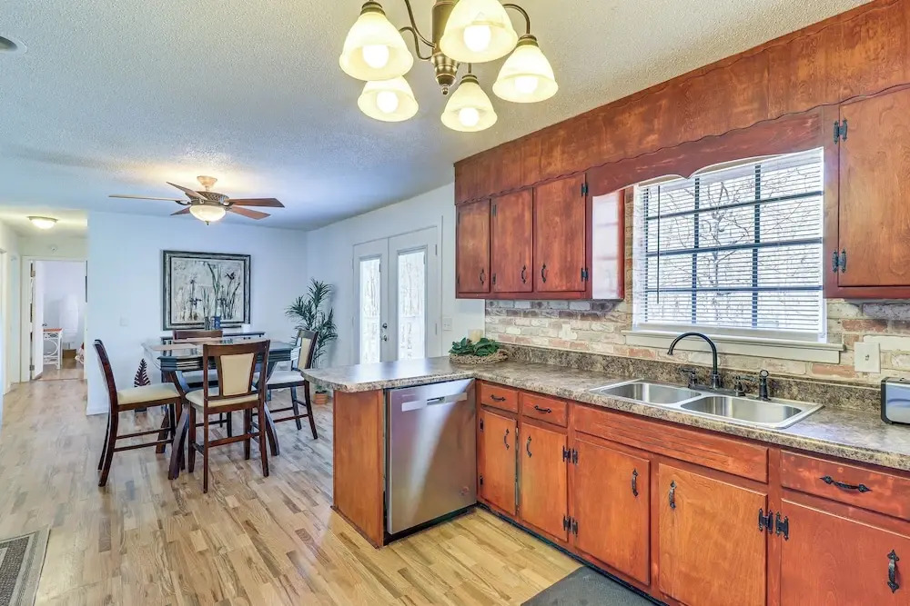 Peaceful Trenton Home w/ Patio Near Hiking!