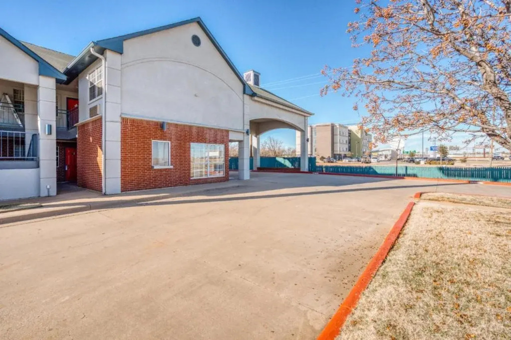 Travelodge by Wyndham Wichita Falls