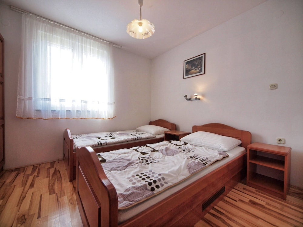 Apartments Vladimir