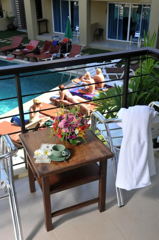 Baan Karon Resort