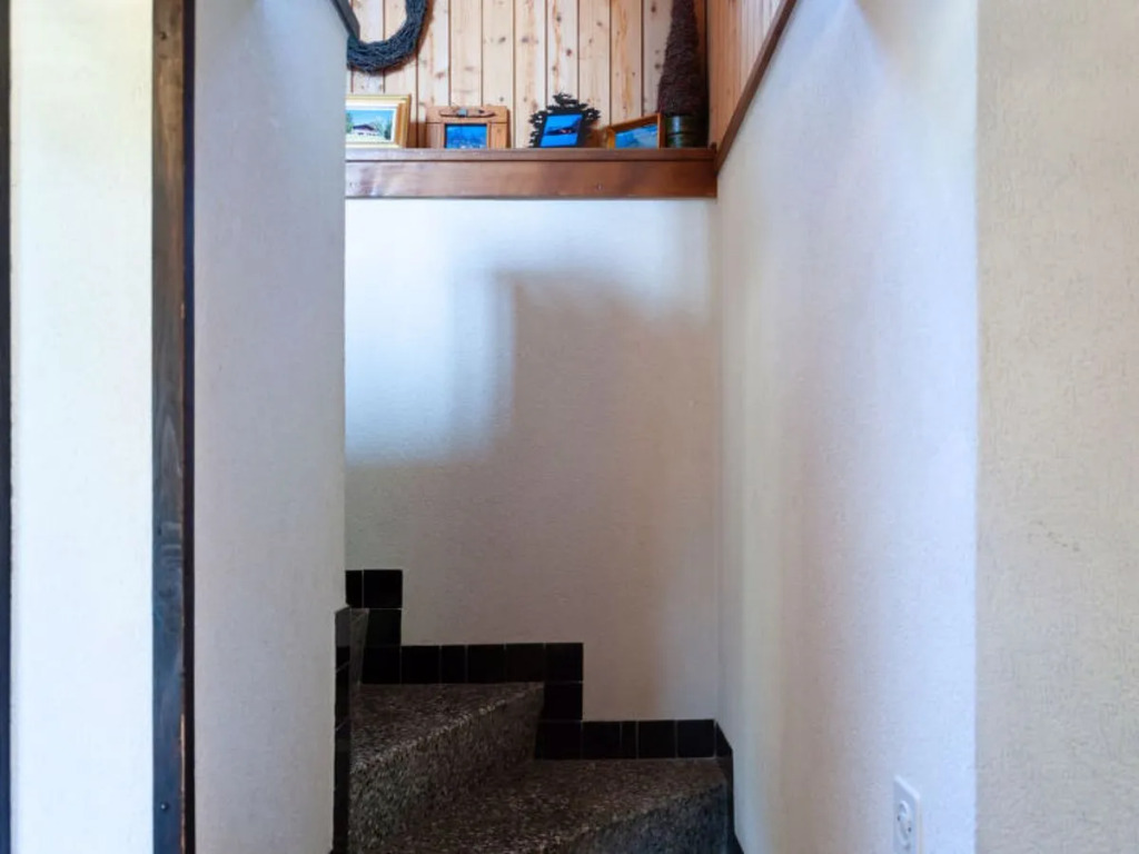 Chalet Le Hibou by Interhome