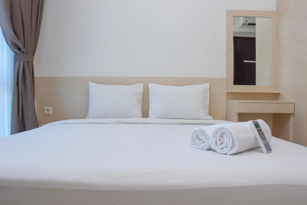 Modern And Comfortable 2Br At The Kensington Royal Suites Apartment