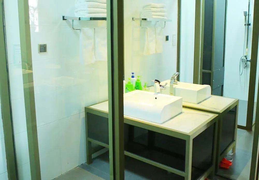 Qinglu Shangzhai Art Hotel