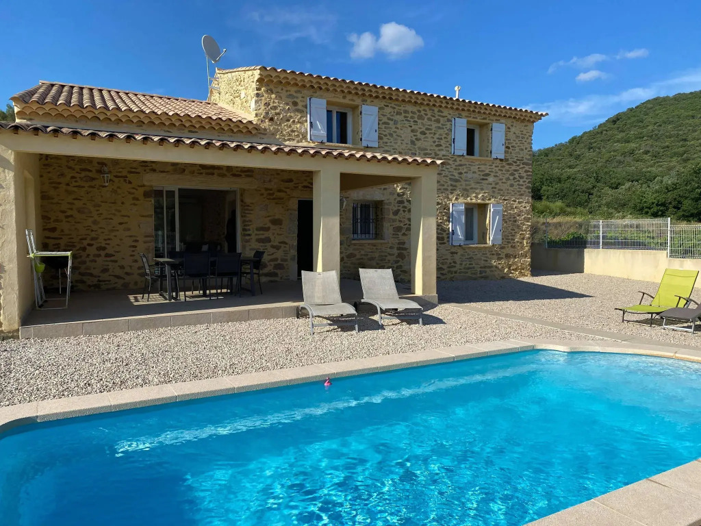 Luxurious Villa in Saint-Laurent-de-Carnols
