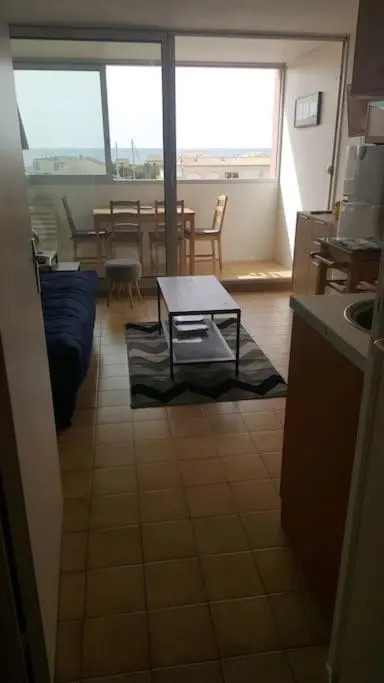 Superbe appartement avec vue sur la mer et port