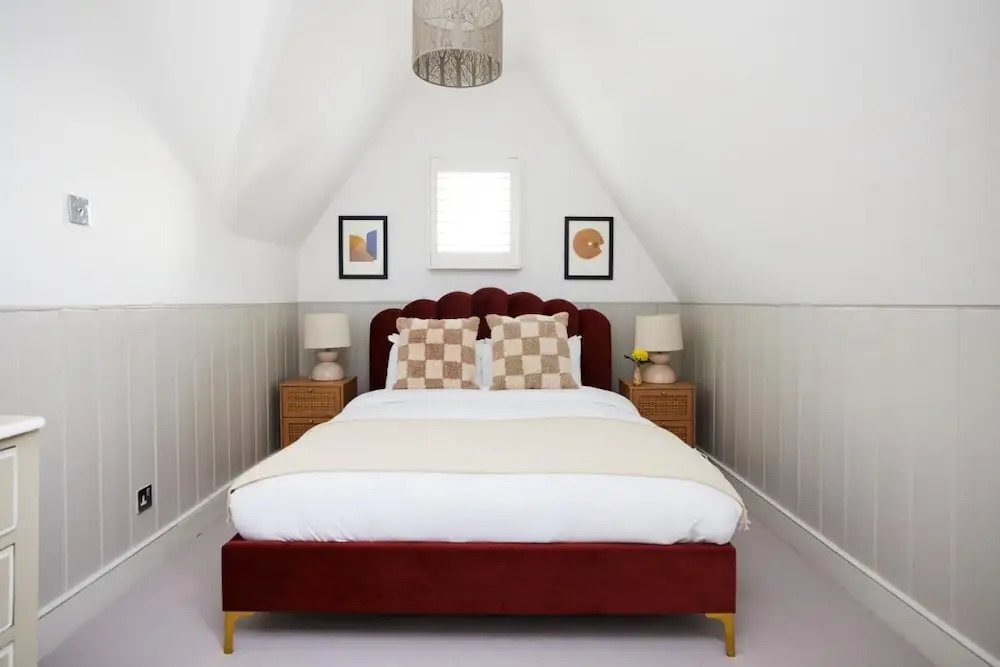 The Ealing Space - Classy 5BDR House with Garden and Parking