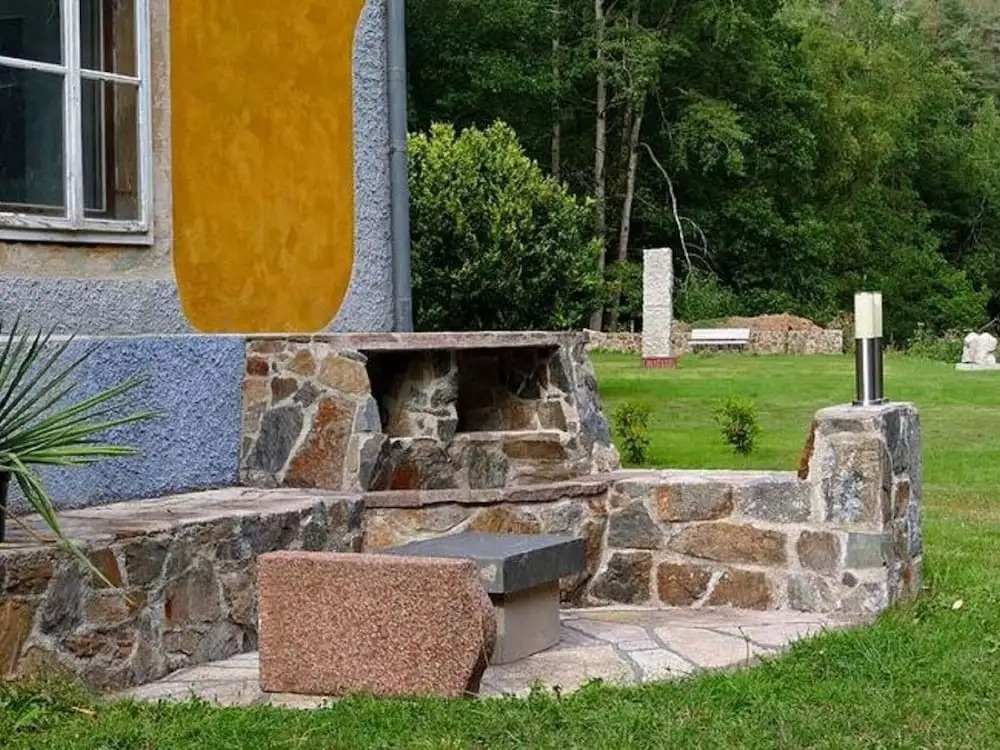 Villa Rotschoenberg im Tal der Freiberger Mulde