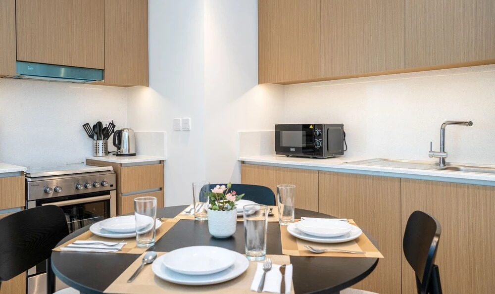 HomesGetaway-Lavish2BR in CreekBayshore4