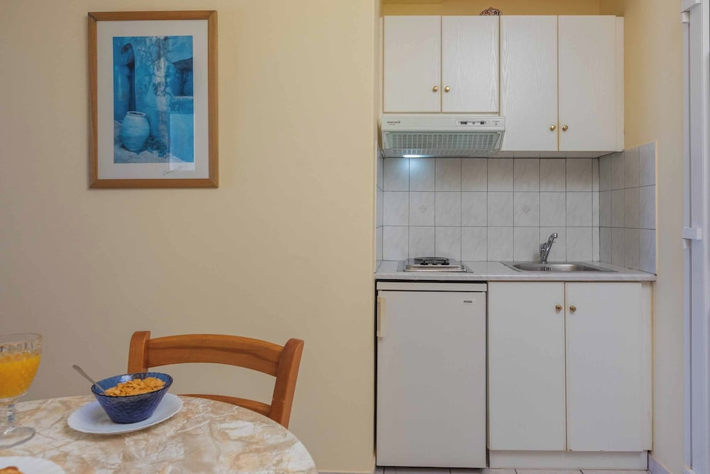 Garbis Villas & Apartments