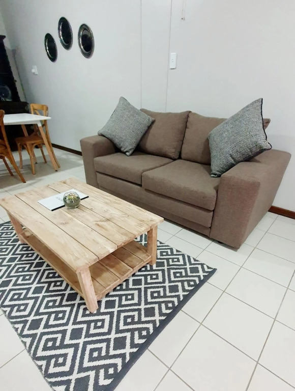 Laboria 102 & 103 (Adults Only)