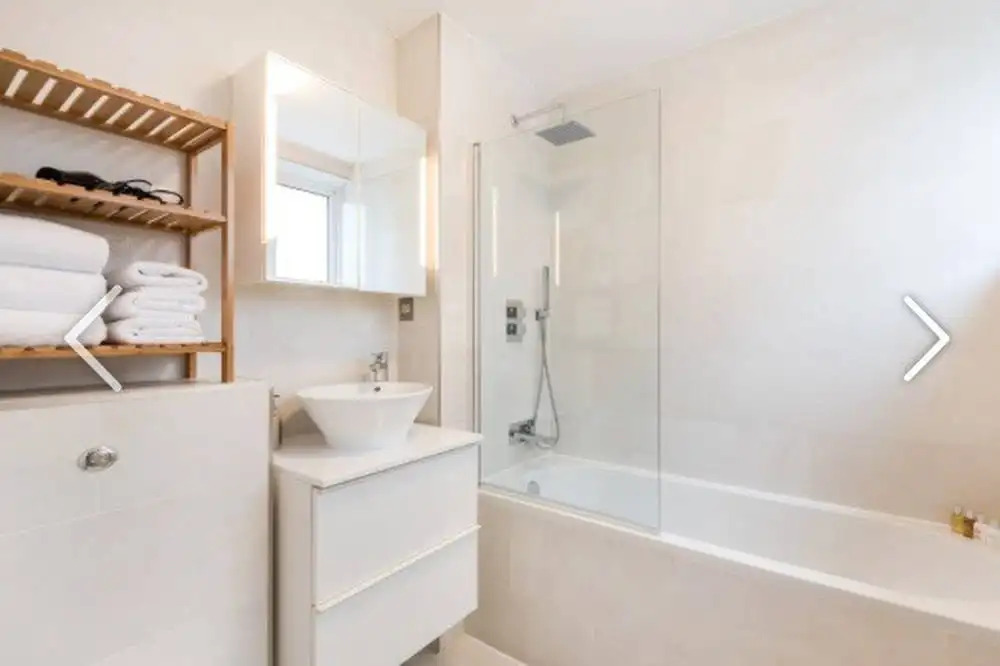 Luxury Serviced Apartment In Hyde Park, London