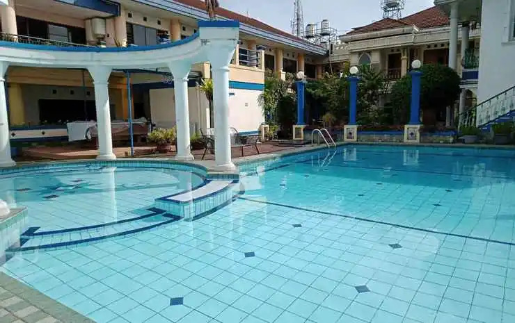 Villa Giri Kembang