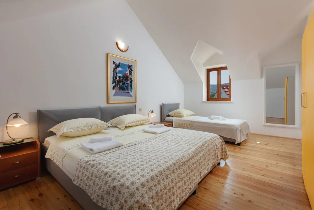 Villa Dubrava - Heated Pool & Olive Grove Retreat I Brač Island
