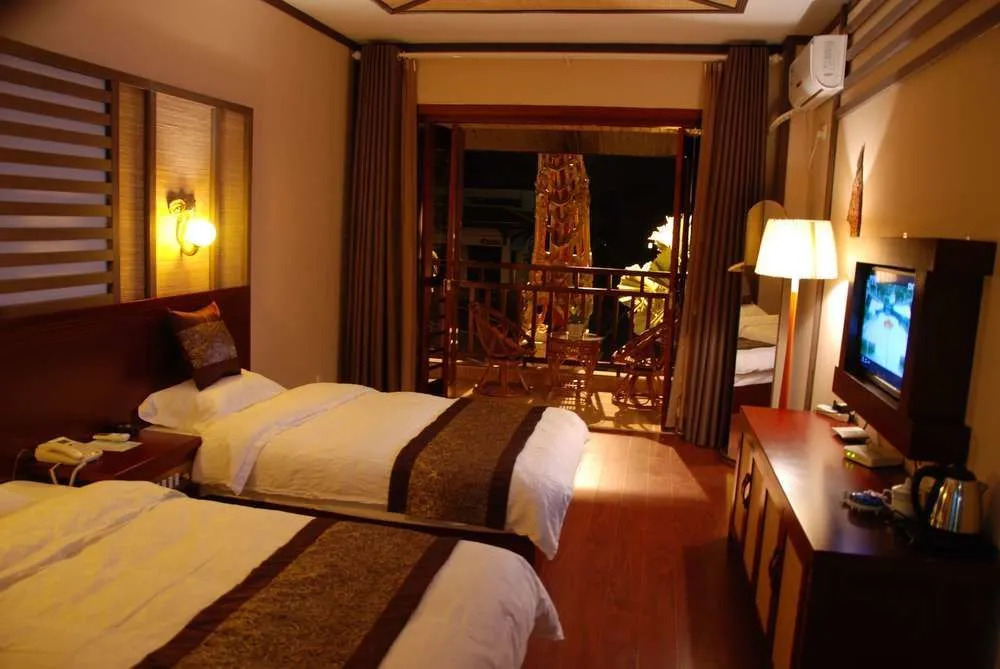 Phoenix Trees Inn