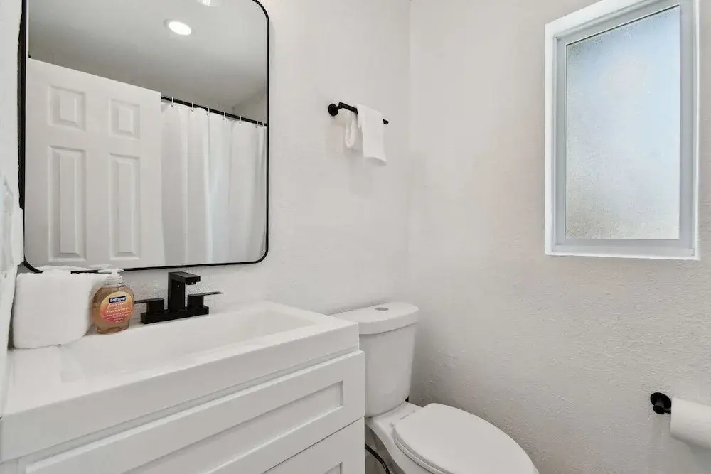 117 127th Ave E Unit 3