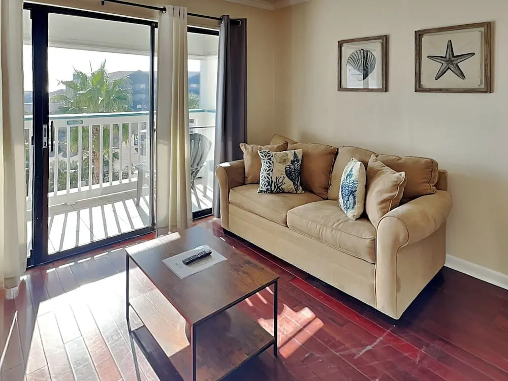 Casa Del Mar 350-front Facing