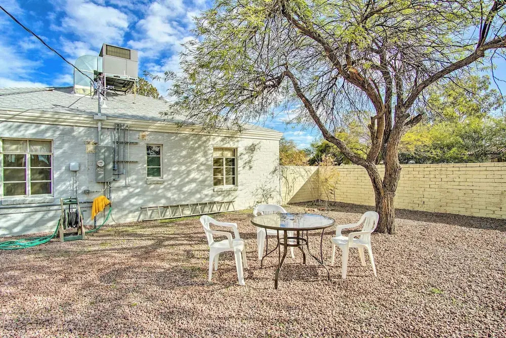 Centrally Located Tucson Home ~ 5 Mi to Dtwn