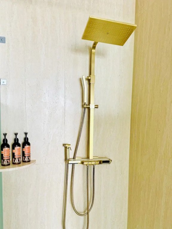 QING Luxury Campground Hotel
