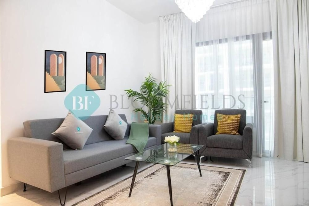 Bloomfields Stylish 1BR In Oasis Mas