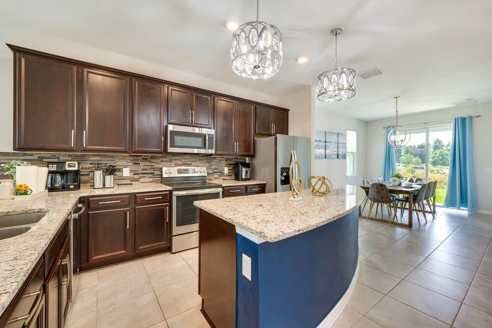 10 Mi to Disney World: Spacious Home w/ Patio!
