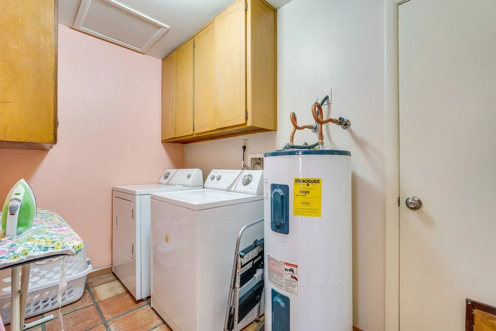 Home w/ Private Pool: 1 Mi to Lake Havasu