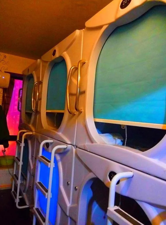 Meet Space capsule Youth Hostel