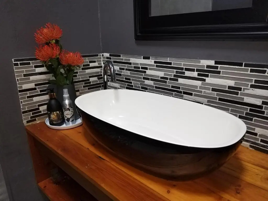 Stylish 3 Bedroom Unit