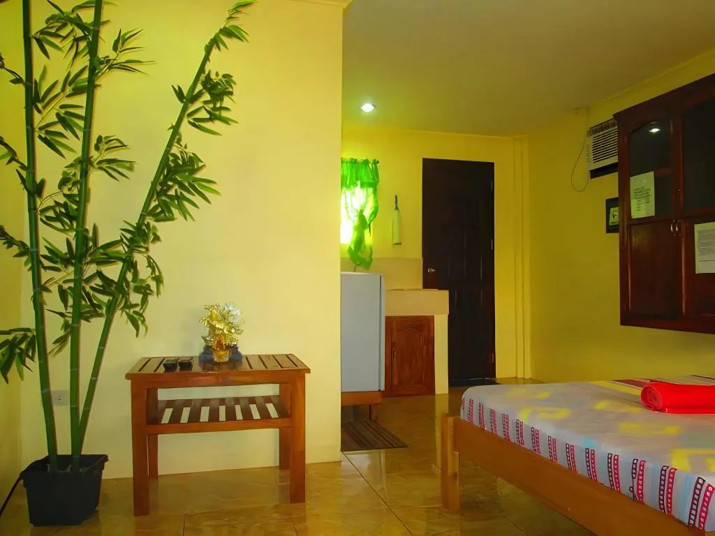 Golden Sam Resort