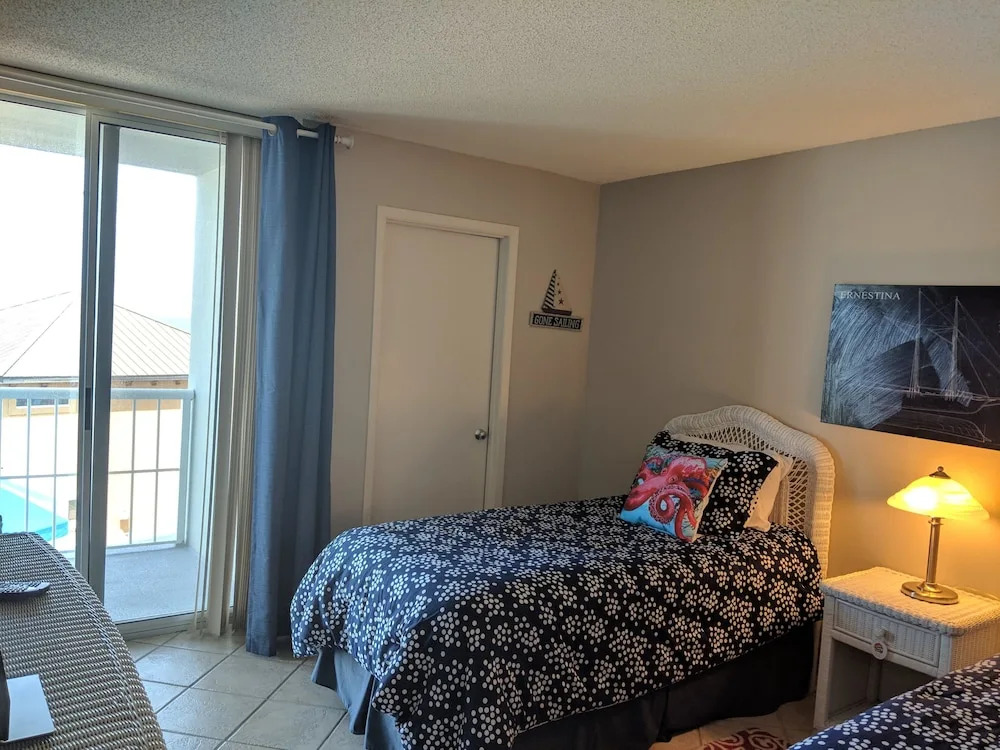 Tristan Towers by Surfside VR