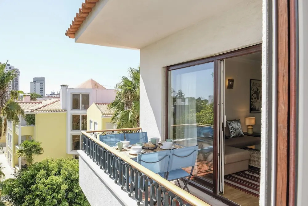 Find peace in Cascais center