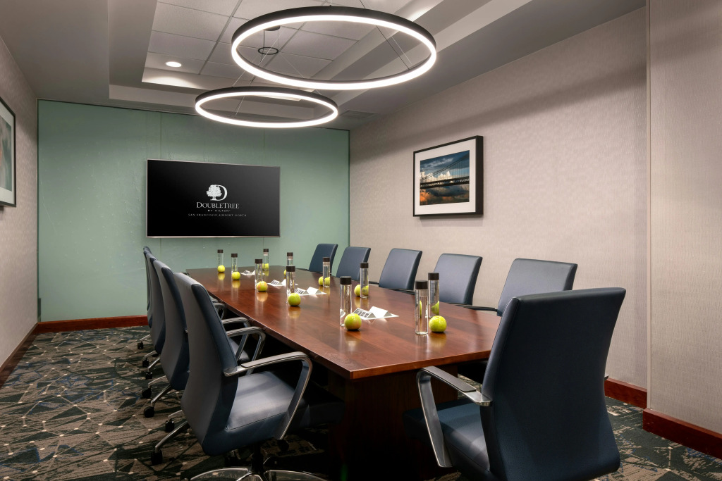 DoubleTree by Hilton San Francisco Airport North Bayfront